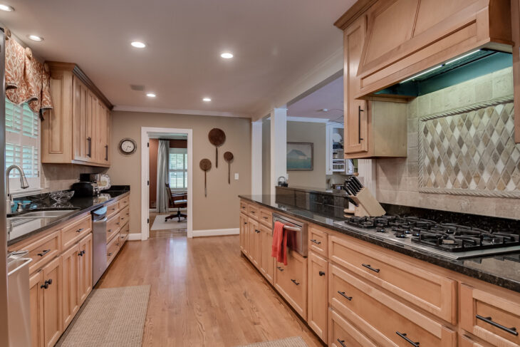 2C71EE83-A382-43E7-8457-54A8EA98B78F_1_105_c