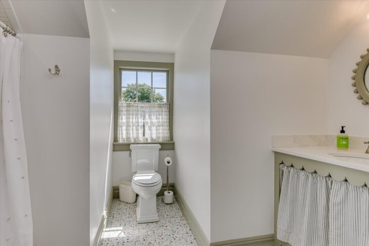 Bedroom 3 Bath